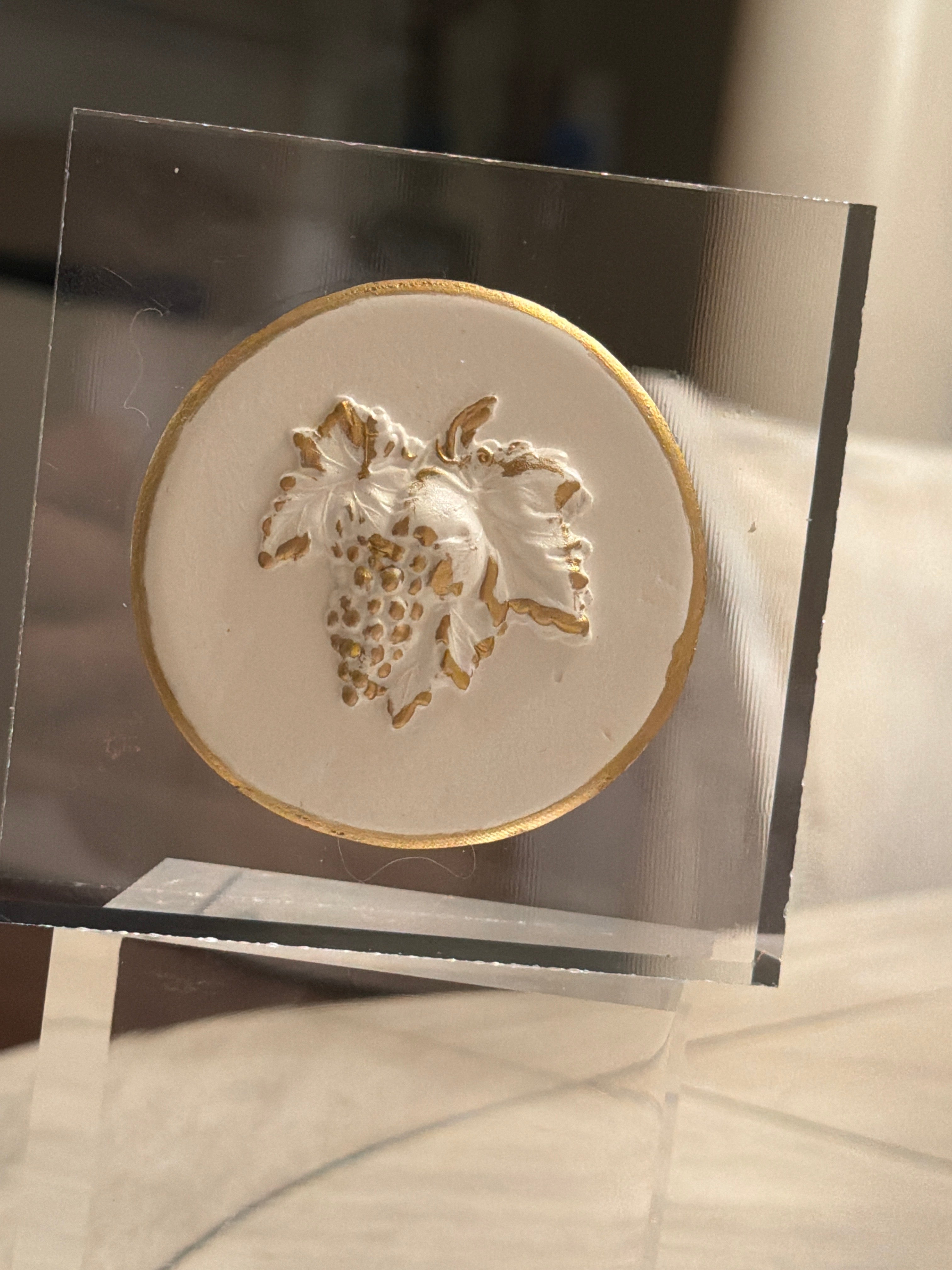 Grapes on the Vine Intaglio Acrylic Block – Gold Outline 4x4 Decorative Display