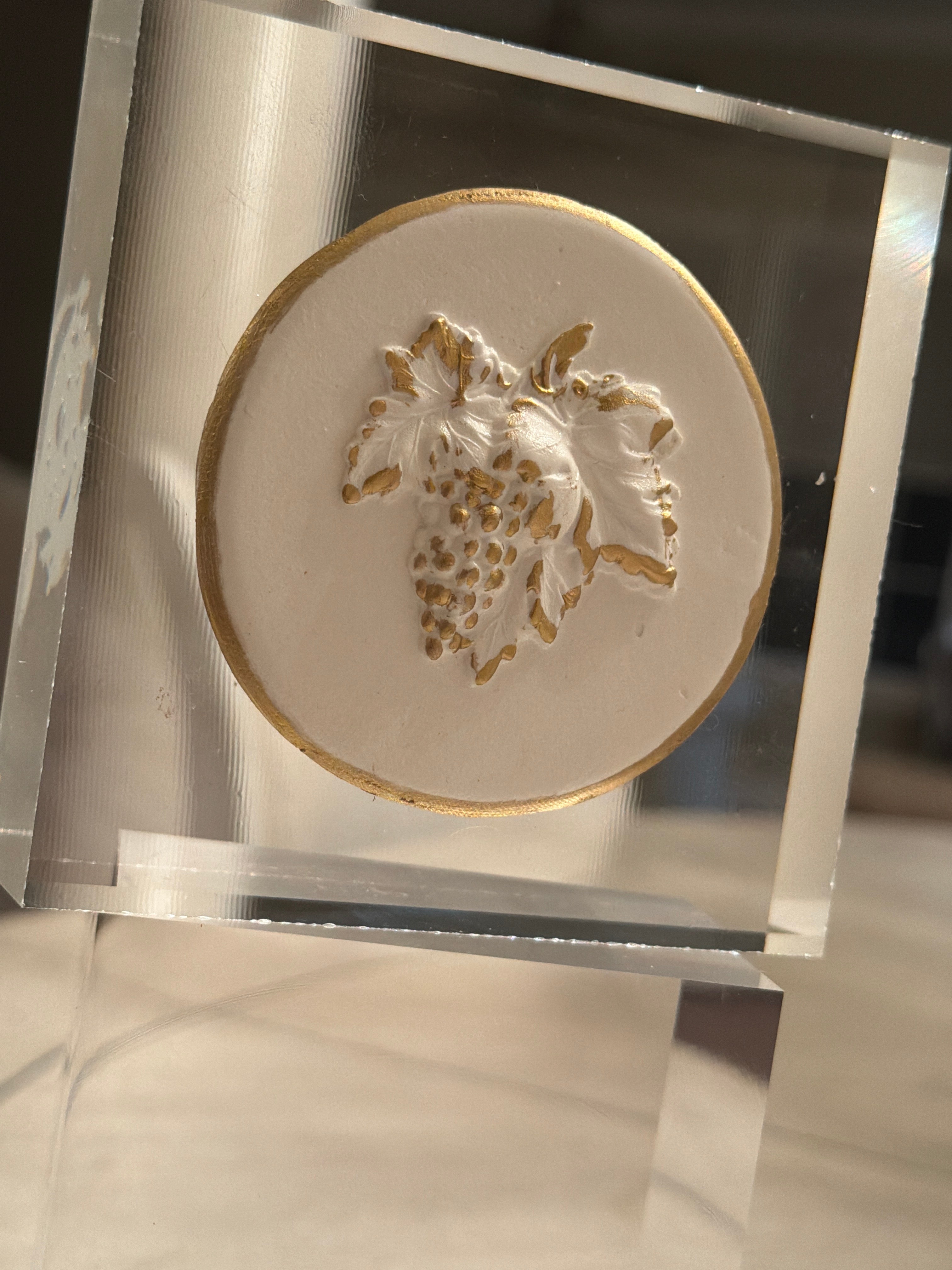 Grapes on the Vine Intaglio Acrylic Block – Gold Outline 4x4 Decorative Display