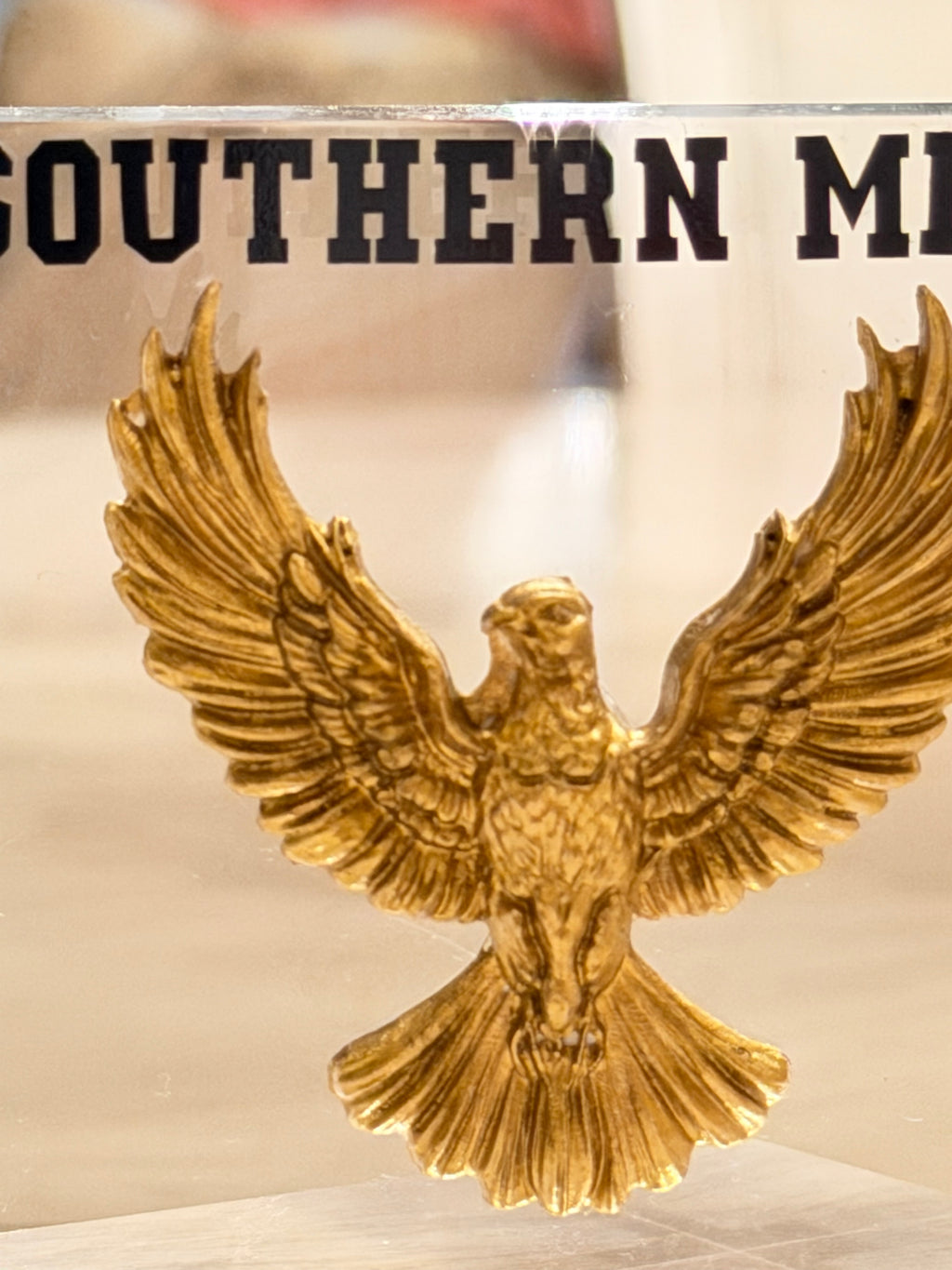 Gold Eagle Intaglio Acrylic Block – Southern Miss Collectible 3x3 Display