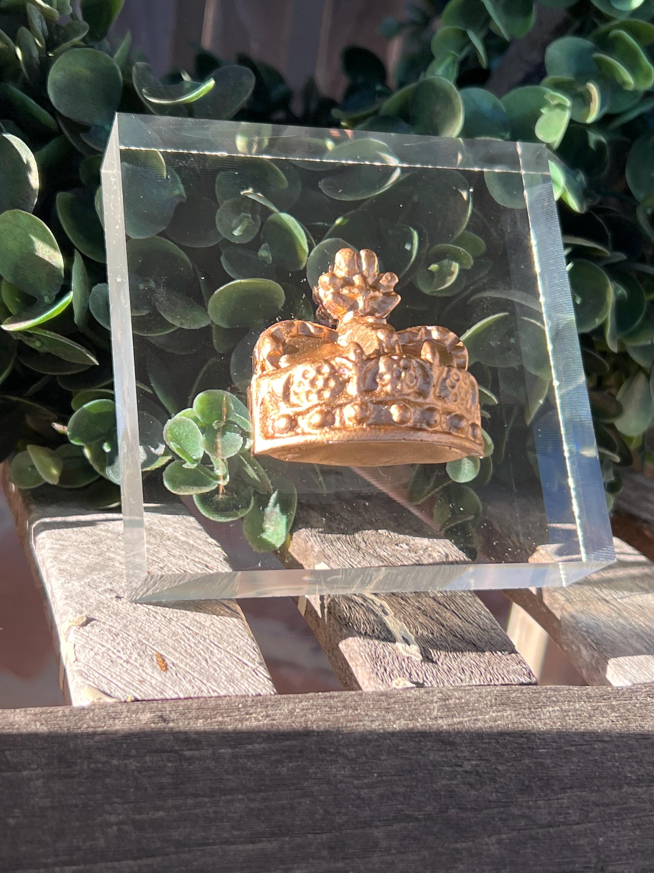 Gold Crown Acrylic Sculpture – Royal Luxury Decor, Regal Desk Accent, Unique Gift