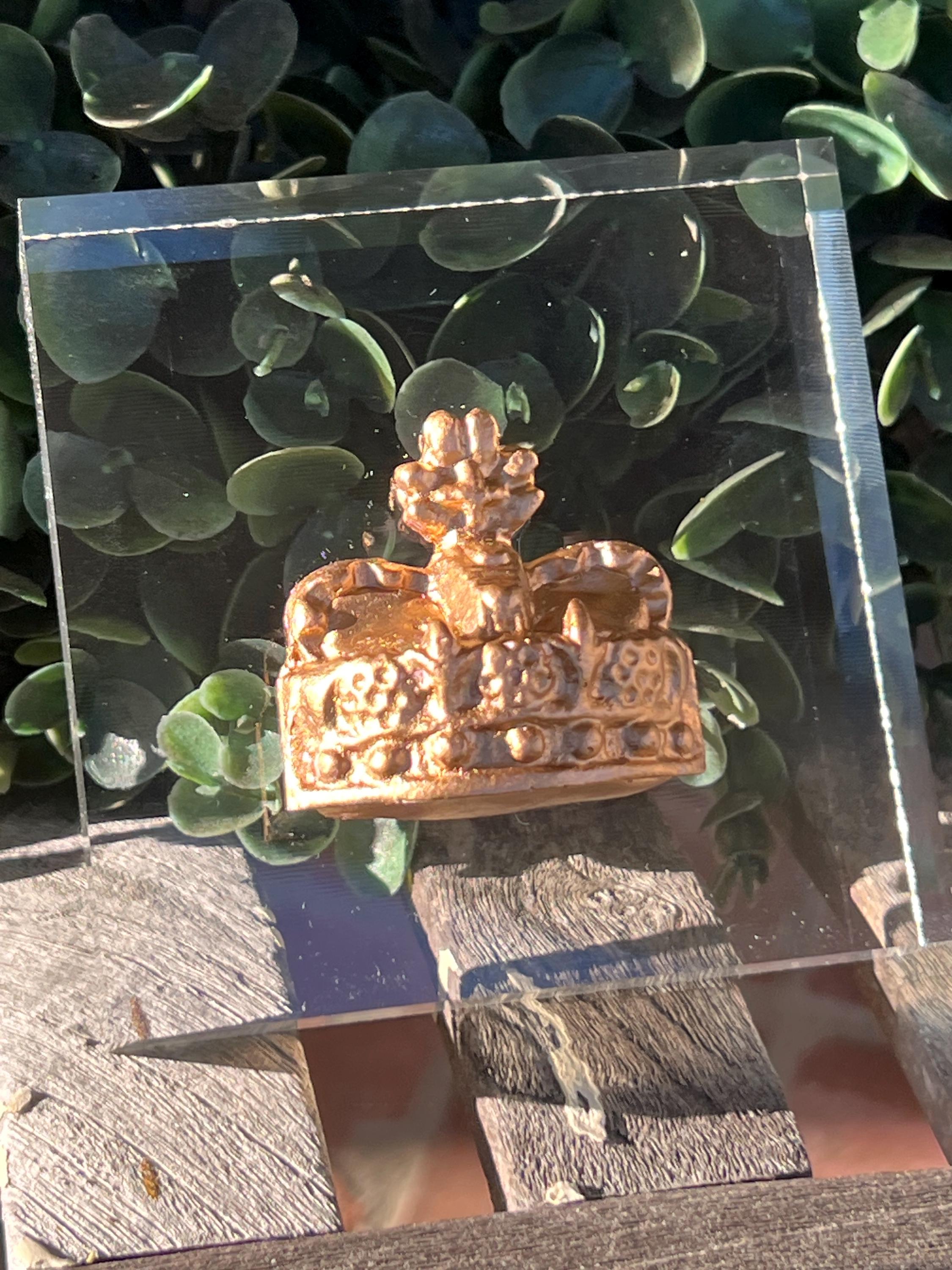 Gold Crown Acrylic Sculpture – Royal Luxury Decor, Regal Desk Accent, Unique Gift