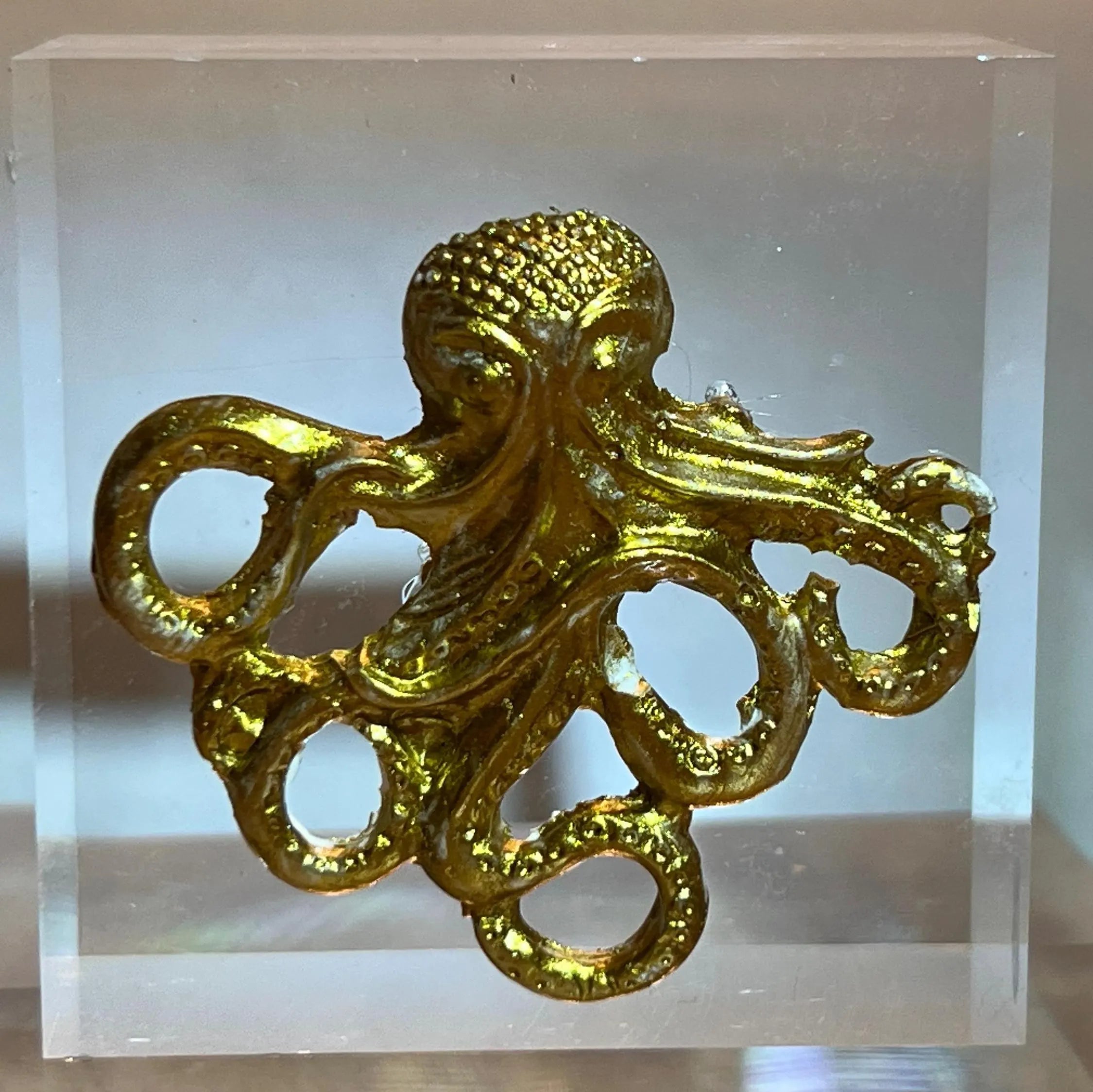 Gold Octopus Acrylic Block Art – Marine Intaglio Sculpture, Coastal Desk Decor, Ocean Lover Gift