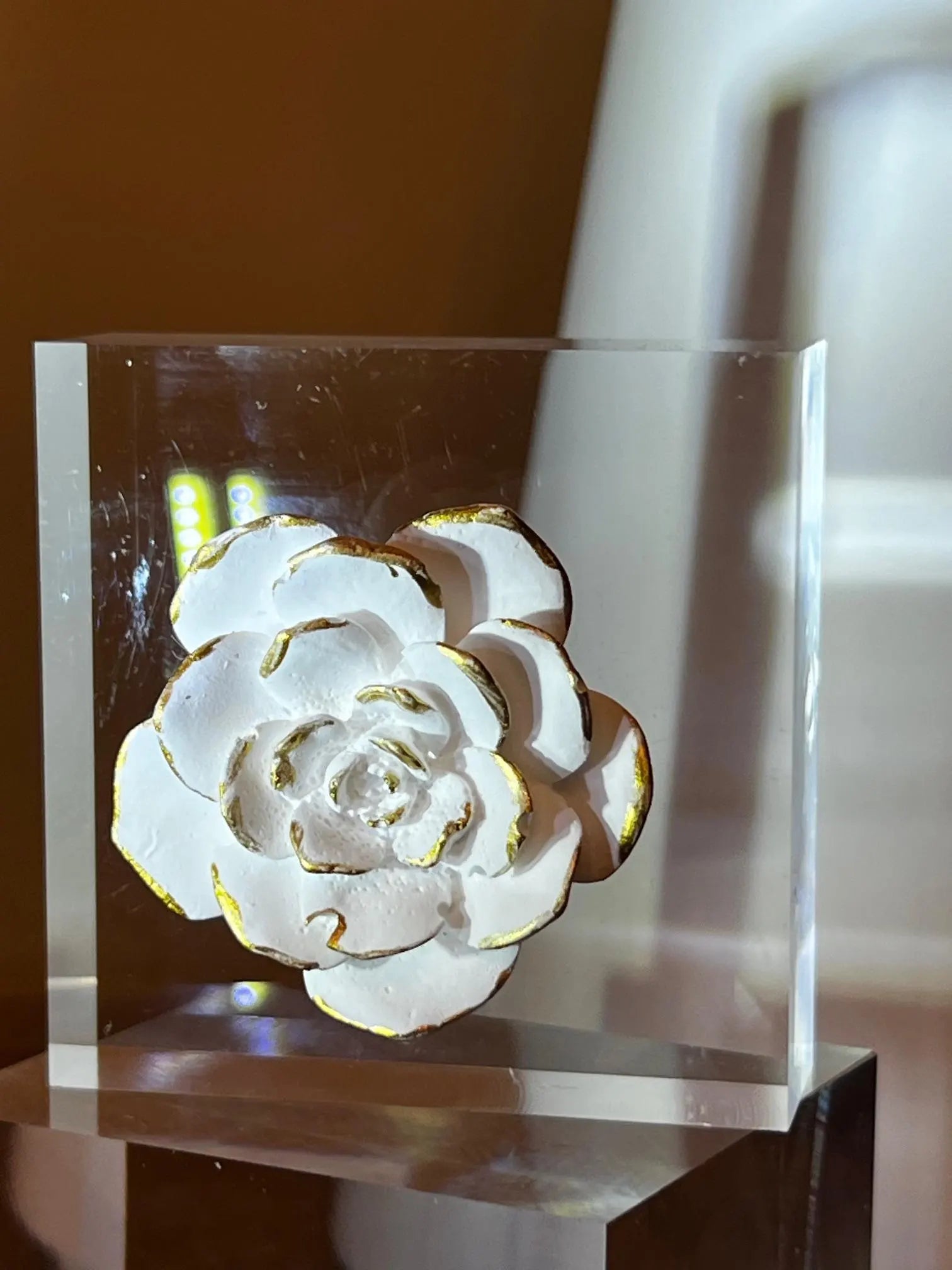 White & Gold Rose Acrylic Block Art – Elegant Floral Decor, Romantic Gift, Desk Accent